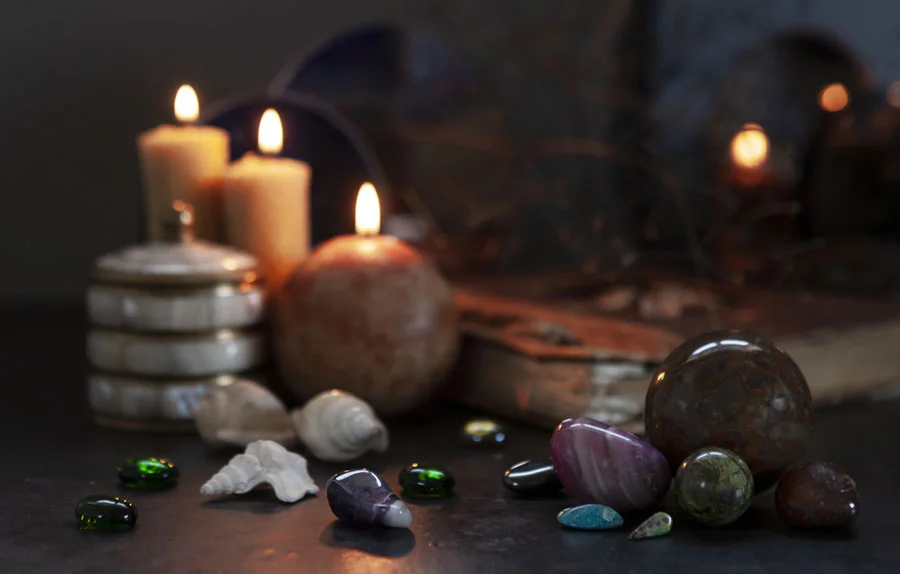 Amarres de amor para recuperar a tu pareja: una guía espiritual consciente para comprender tu proceso emocional